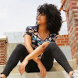 Meet your Posher, Luna